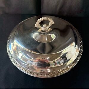 International Silver Co Covered Serving Bowl 10” Silverplate Ornate Lid